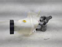 2015-2019 Hyundai Sonata Brake Master Cylinder 1490953 - Oemusedautoparts1.com