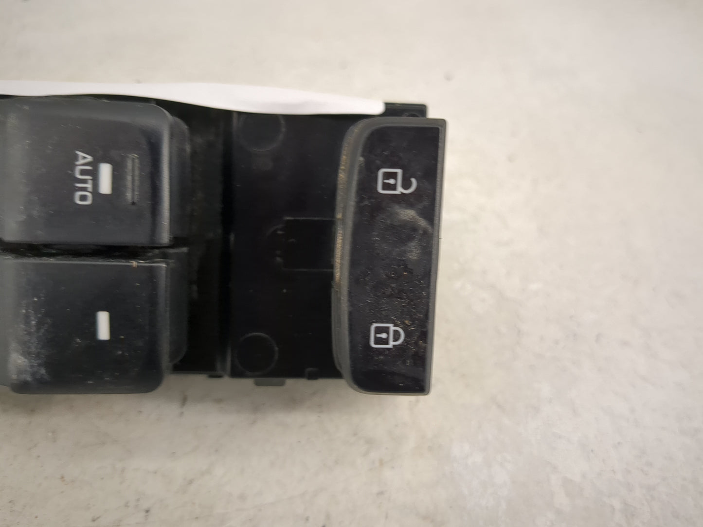 2015-2019 Hyundai Sonata Master Power Window Switch Replacement Driver Side Left P/N:93570-C1000 Fits OEM Used Auto Parts - 