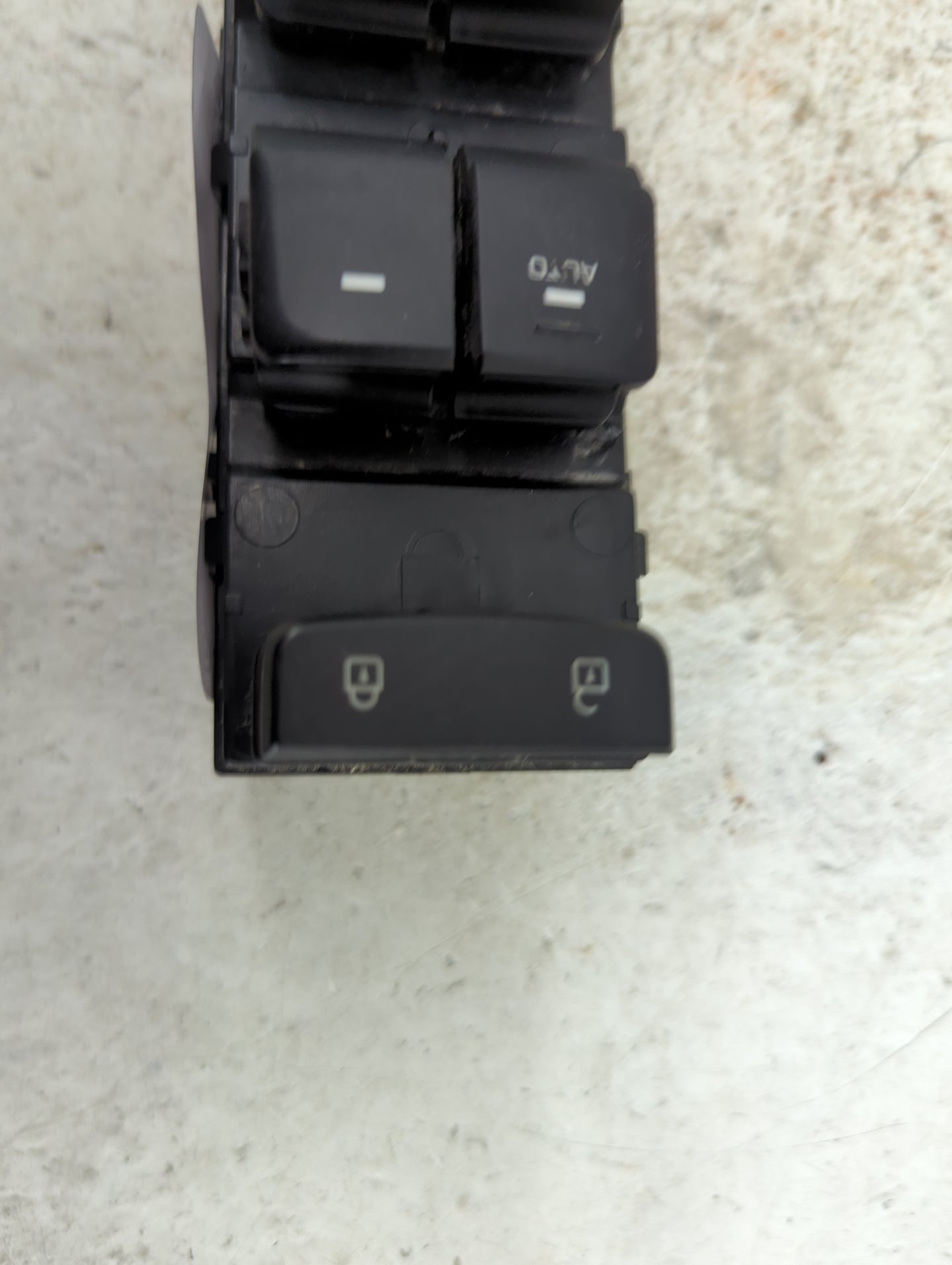 2015-2019 Hyundai Sonata Master Power Window Switch Replacement Driver Side Left P/N:93570-C1000 Fits OEM Used Auto Parts - 