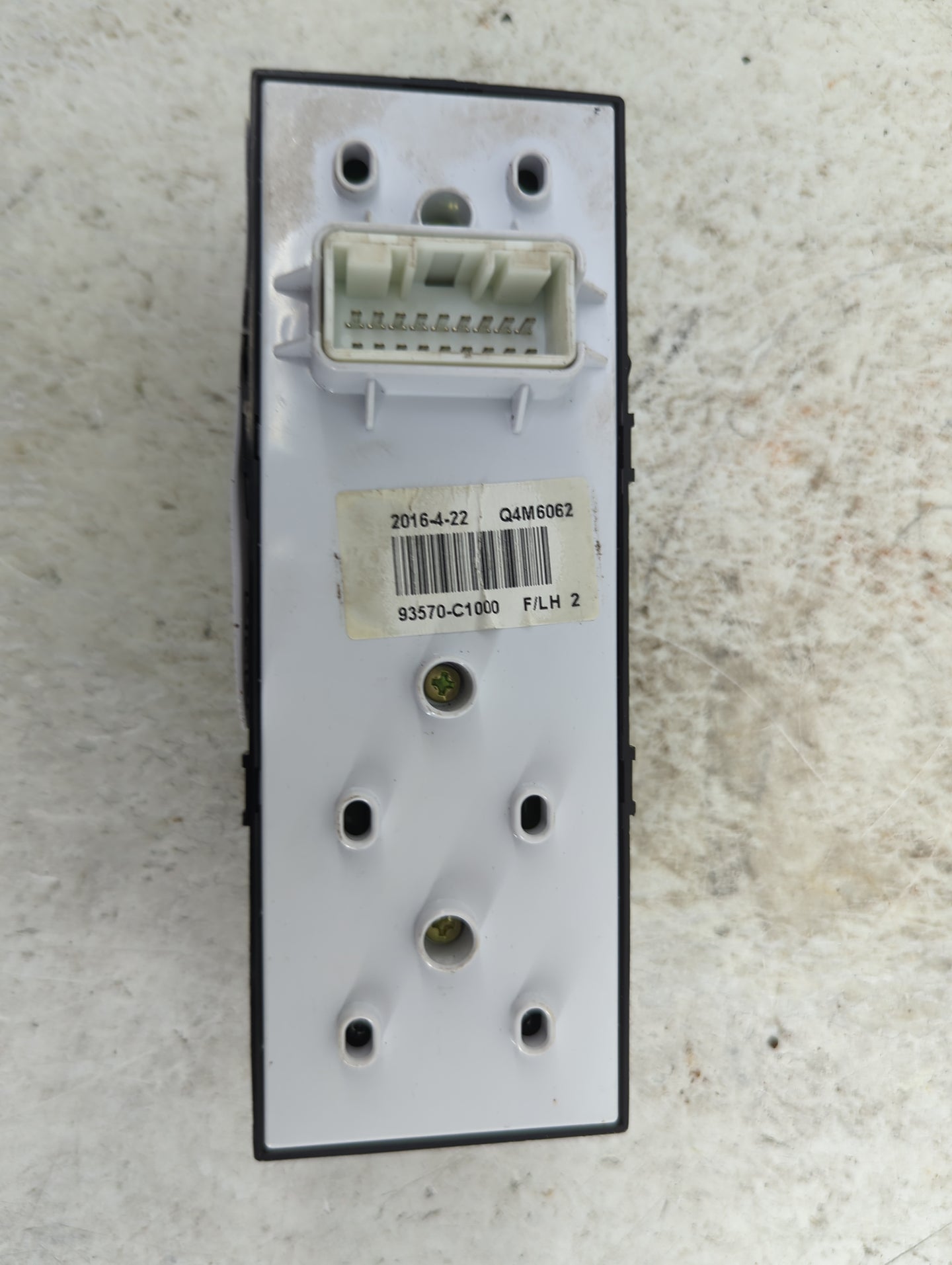2015-2019 Hyundai Sonata Master Power Window Switch Replacement Driver Side Left P/N:93570-C1000 Fits OEM Used Auto Parts - 