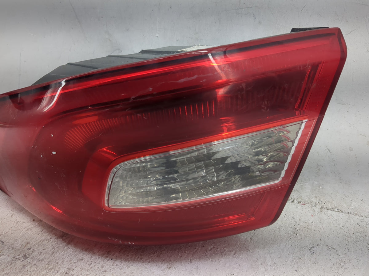 2015-2017 Hyundai Sonata Tail Light Assembly Passenger Right OEM P/N:92402-C2000 Fits Fits 2015 2016 2017 OEM Used Auto Part