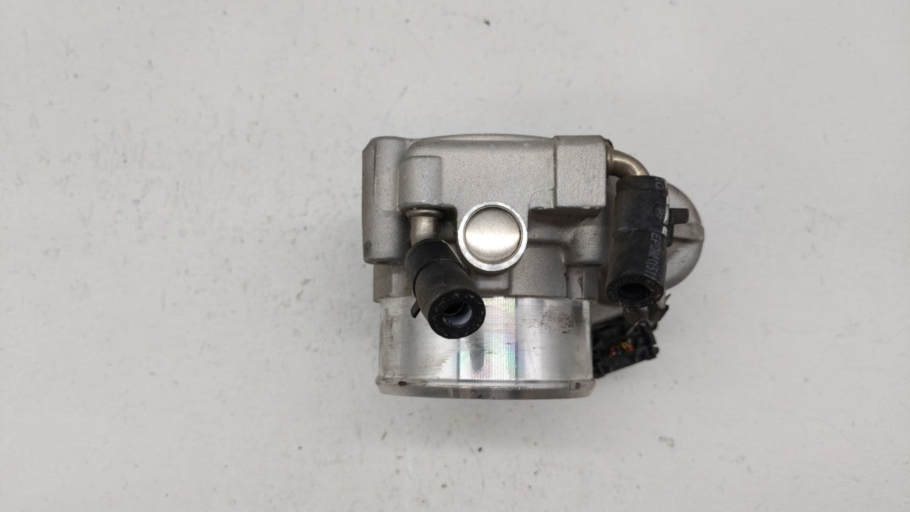 2015-2019 Hyundai Sonata Throttle Body P/N:0 280 750 618 35100-2G600 Fits Fits 2015 2016 2017 2018 2019 OEM Used Auto Parts 