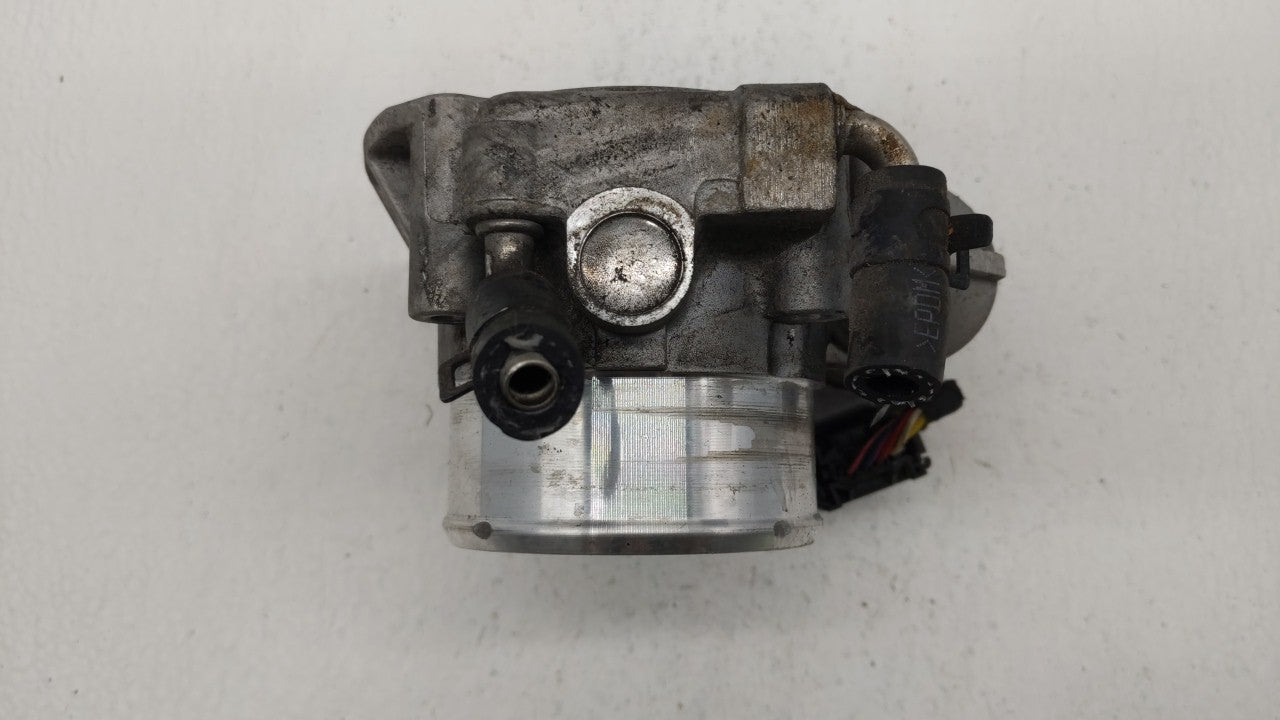 2011-2014 Hyundai Sonata Throttle Body P/N:35100-2G700 Fits Fits 2011 2012 2013 2014 2015 2016 OEM Used Auto Parts - Oemused