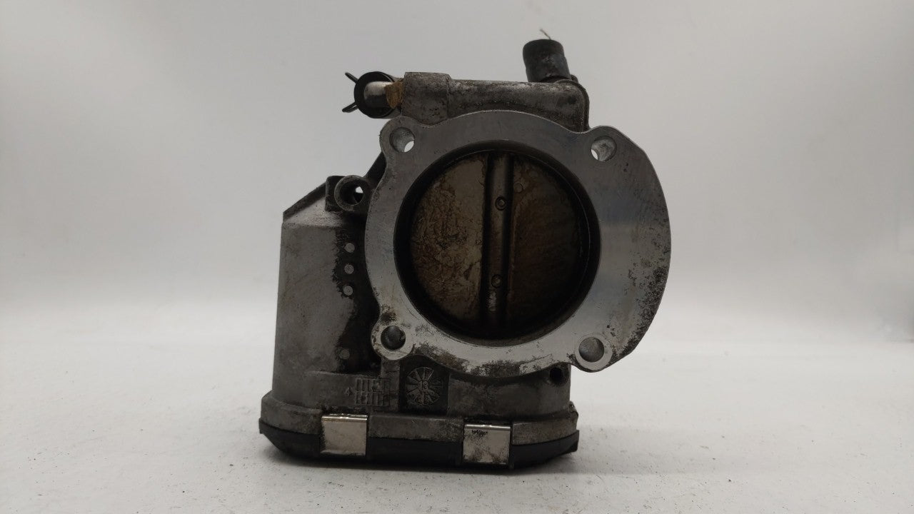 2011-2014 Hyundai Sonata Throttle Body P/N:35100-2G700 Fits Fits 2011 2012 2013 2014 2015 2016 OEM Used Auto Parts - Oemused