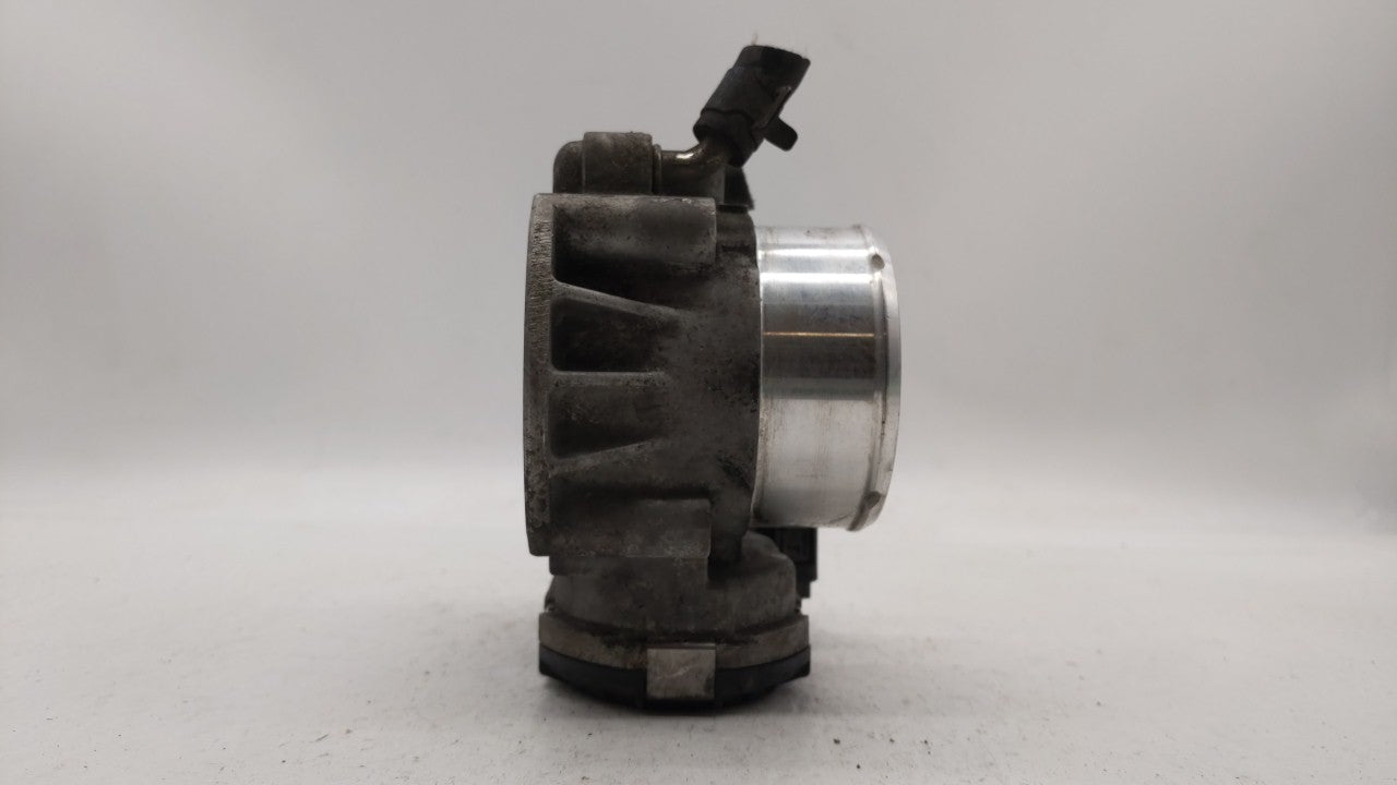 2011-2014 Hyundai Sonata Throttle Body P/N:35100-2G700 Fits Fits 2011 2012 2013 2014 2015 2016 OEM Used Auto Parts - Oemused