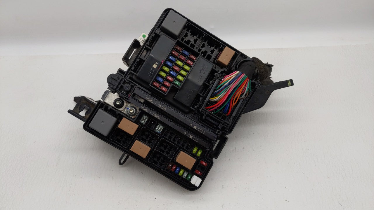 2015 Hyundai Sonata Fusebox Fuse Box Panel Relay Module P/N:91200C2010LA 6423-0102-7-000 Fits OEM Used Auto Parts - Oemuseda