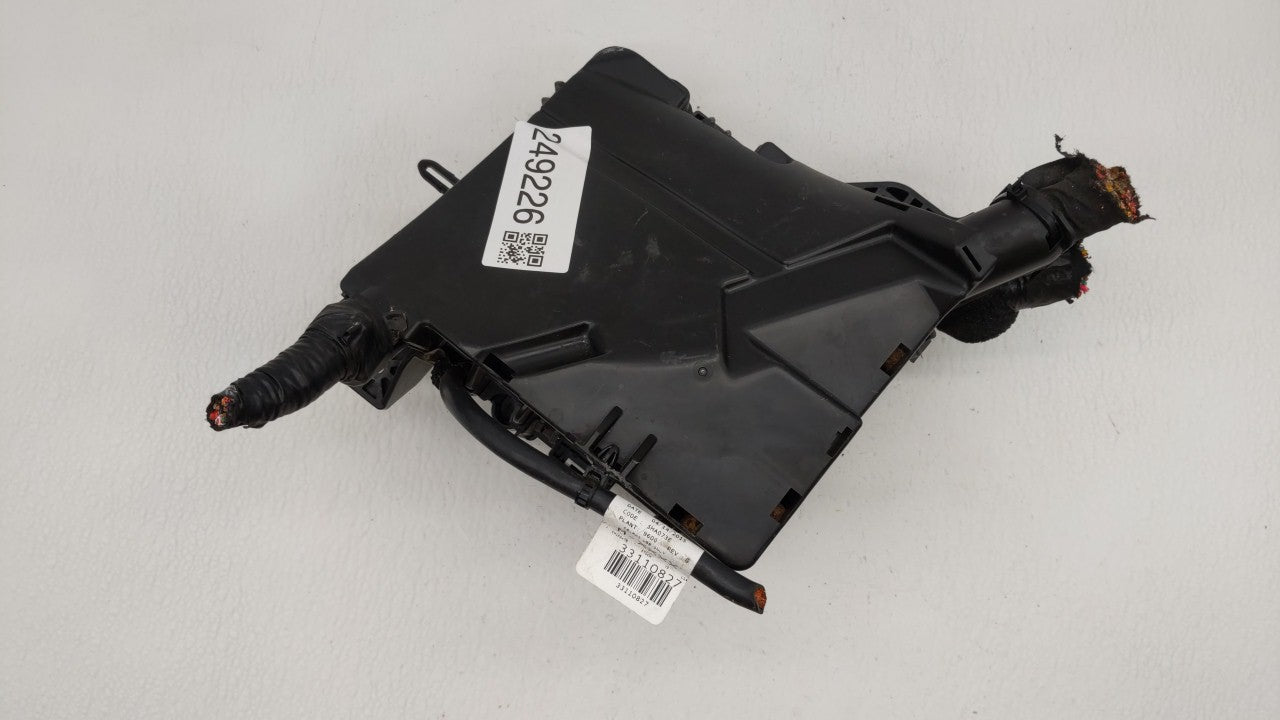 2015 Hyundai Sonata Fusebox Fuse Box Panel Relay Module P/N:91200C2010LA 6423-0102-7-000 Fits OEM Used Auto Parts - Oemuseda
