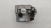 2015-2019 Hyundai Sonata Throttle Body P/N:35100-2G600 Fits Fits 2015 2016 2017 2018 2019 OEM Used Auto Parts - Oemusedautop