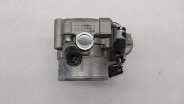 2015-2019 Hyundai Sonata Throttle Body P/N:35100-2G600 Fits Fits 2015 2016 2017 2018 2019 OEM Used Auto Parts