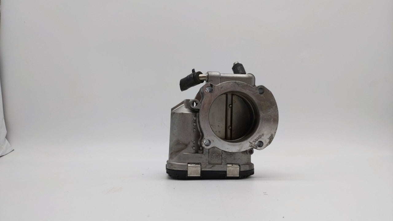 2011-2015 Hyundai Sonata Throttle Body P/N:35100-2G800 Fits Fits 2011 2012 2013 2014 2015 2016 OEM Used Auto Parts - Oemused