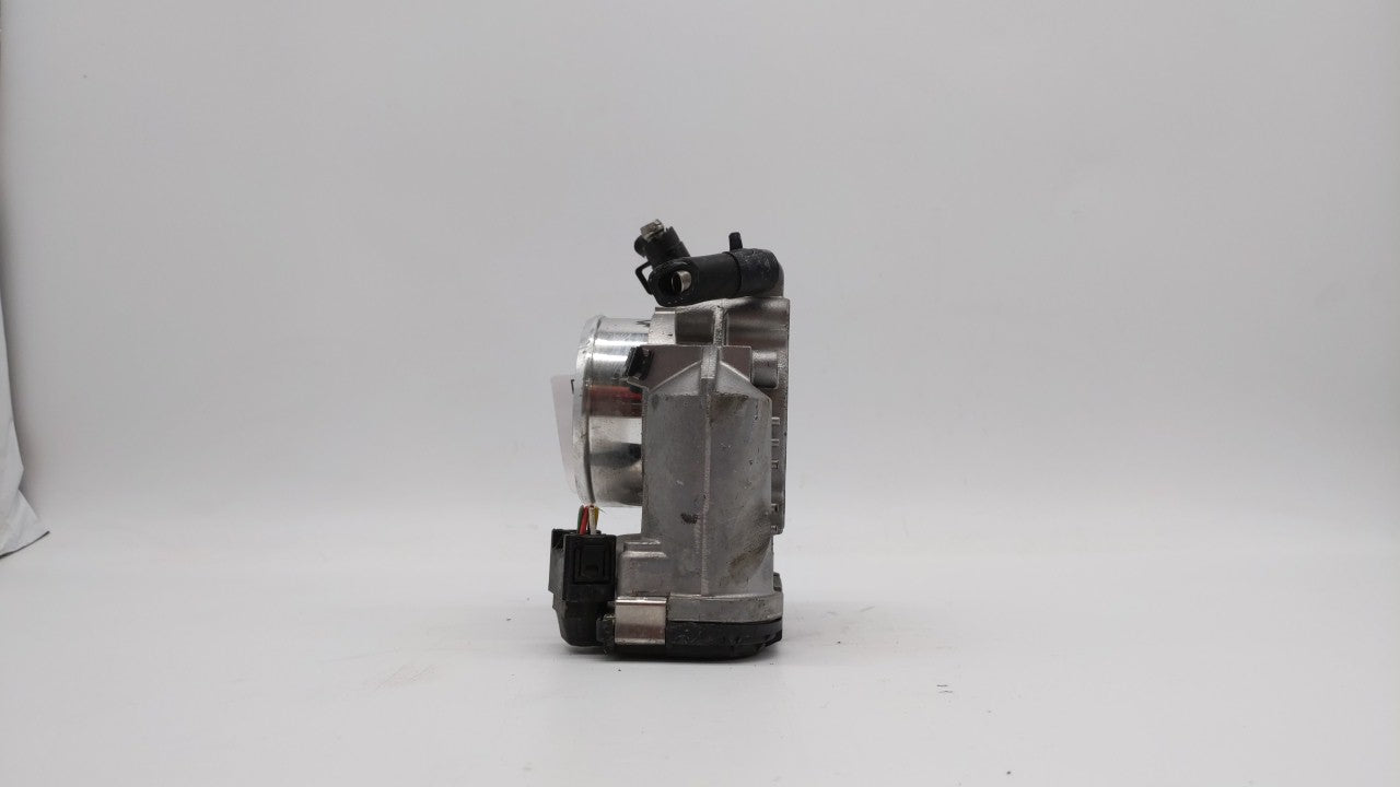 2011-2015 Hyundai Sonata Throttle Body P/N:35100-2G800 Fits Fits 2011 2012 2013 2014 2015 2016 OEM Used Auto Parts - Oemused