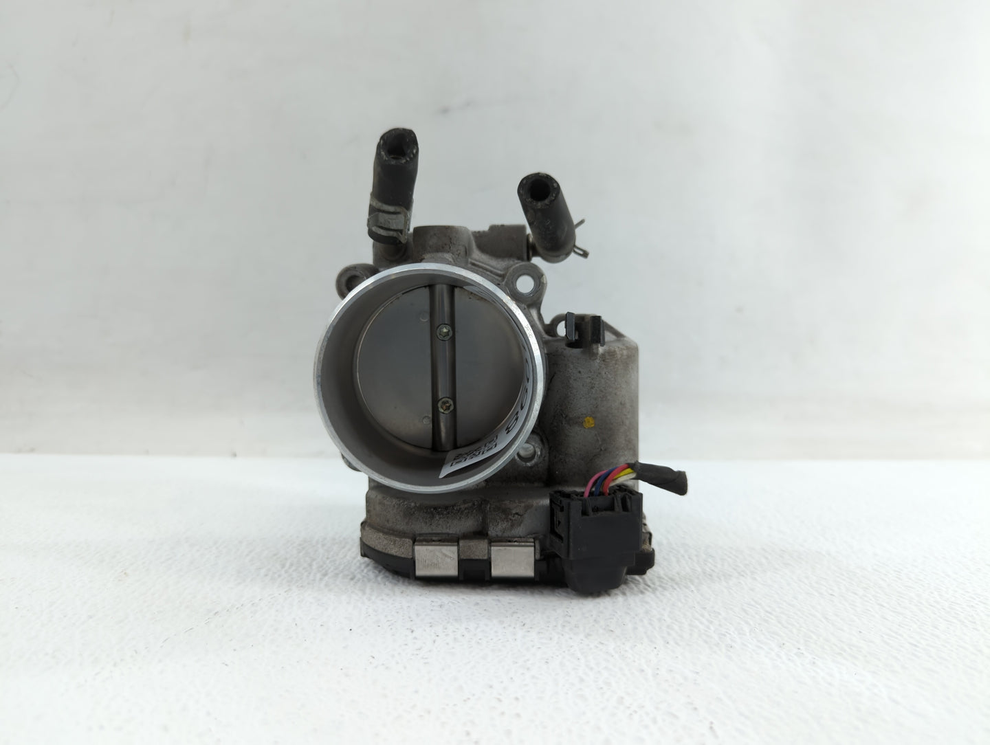 2015-2019 Hyundai Sonata Throttle Body P/N:35100-2G600 Fits Fits 2015 2016 2017 2018 2019 OEM Used Auto Parts - Oemusedautop