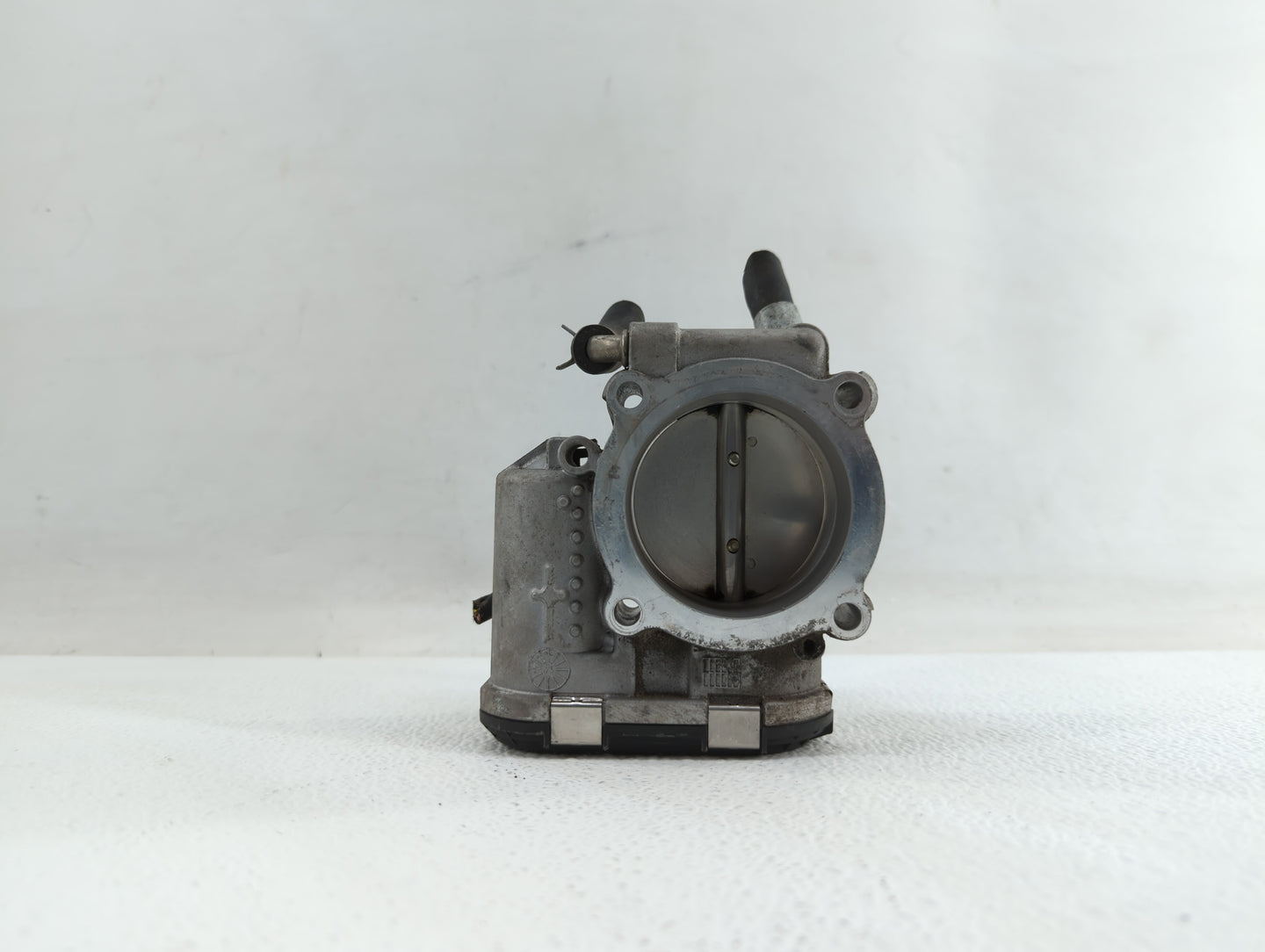 2015-2019 Hyundai Sonata Throttle Body P/N:35100-2G600 Fits Fits 2015 2016 2017 2018 2019 OEM Used Auto Parts - Oemusedautop