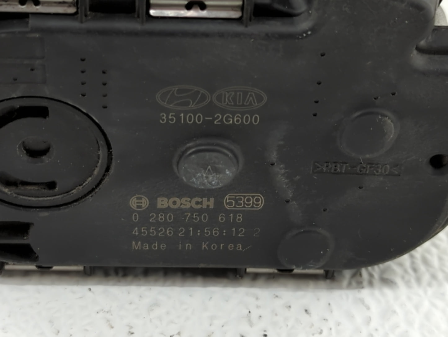 2015-2019 Hyundai Sonata Throttle Body P/N:35100-2G600 Fits Fits 2015 2016 2017 2018 2019 OEM Used Auto Parts - Oemusedautop