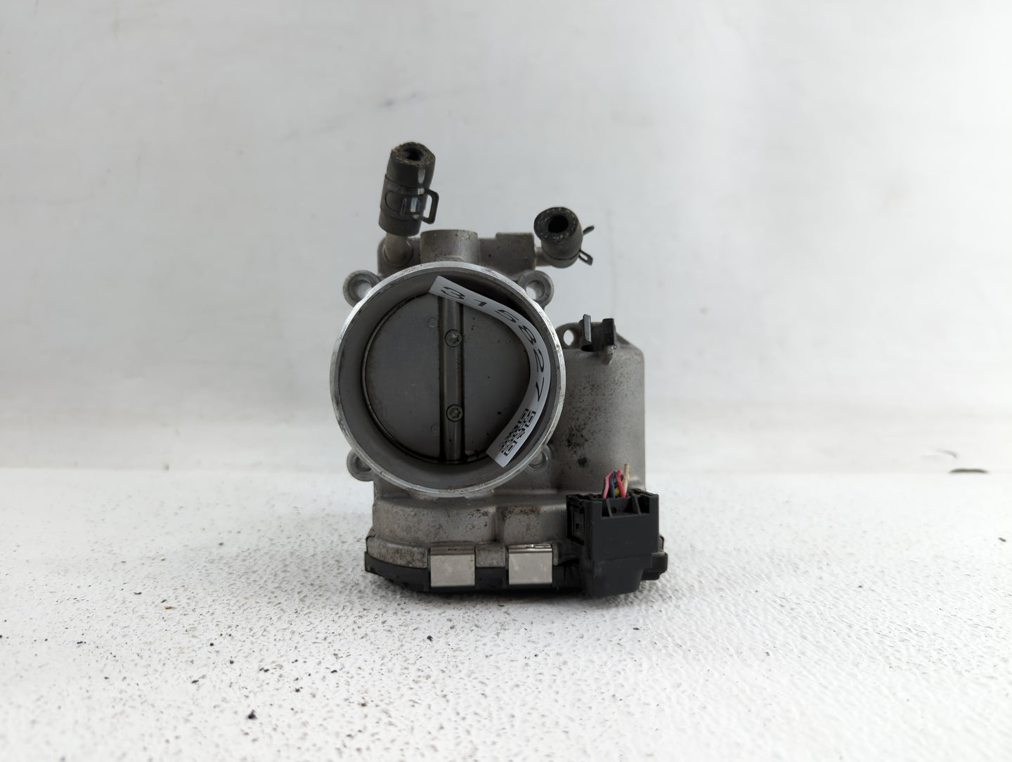 2015-2019 Hyundai Sonata Throttle Body P/N:35100-2G600 Fits Fits 2015 2016 2017 2018 2019 OEM Used Auto Parts - Oemusedautop