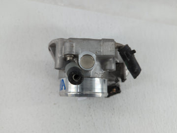 2011-2015 Hyundai Sonata Throttle Body P/N:35100-2G800 Fits Fits 2011 2012 2013 2014 2015 2016 OEM Used Auto Parts