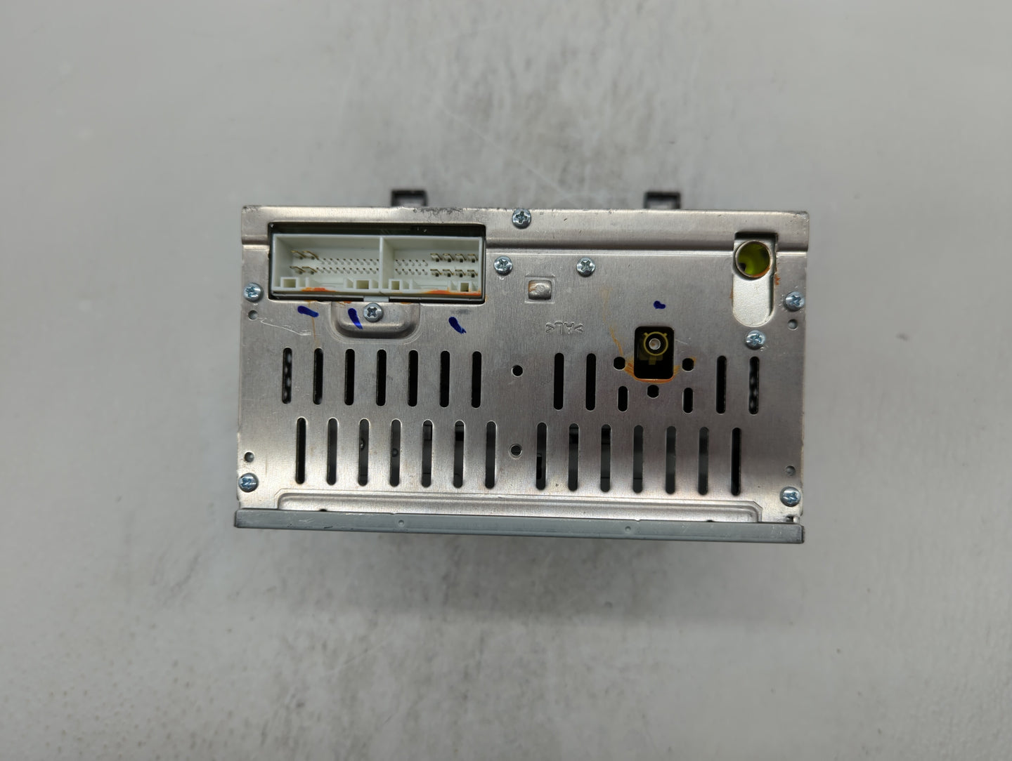 2015-2015 Hyundai Sonata Am Fm Cd Player Radio Receiver - Oemusedautoparts1.com