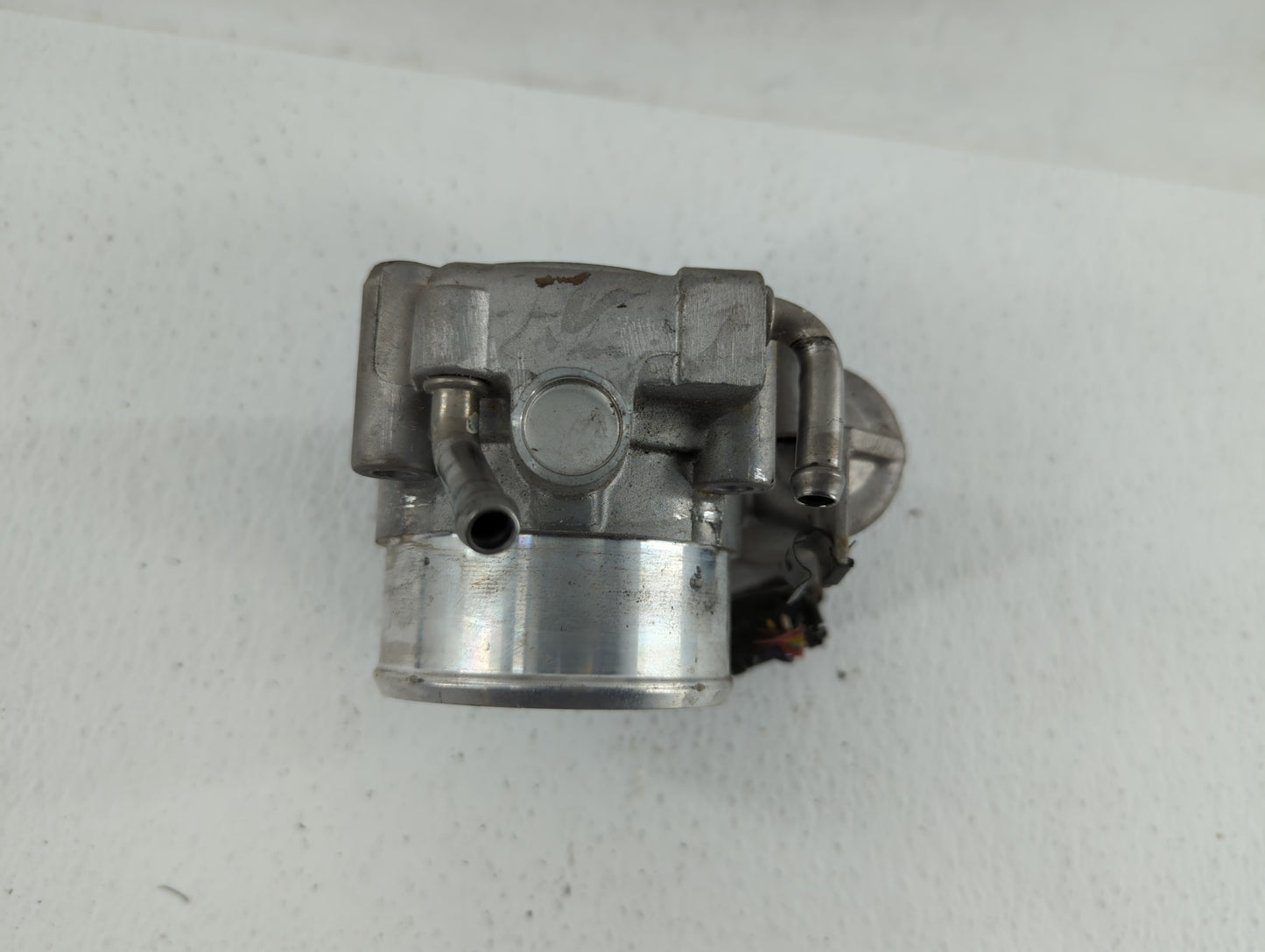 2015-2019 Hyundai Sonata Throttle Body P/N:35100-2G600 Fits Fits 2015 2016 2017 2018 2019 OEM Used Auto Parts - Oemusedautop
