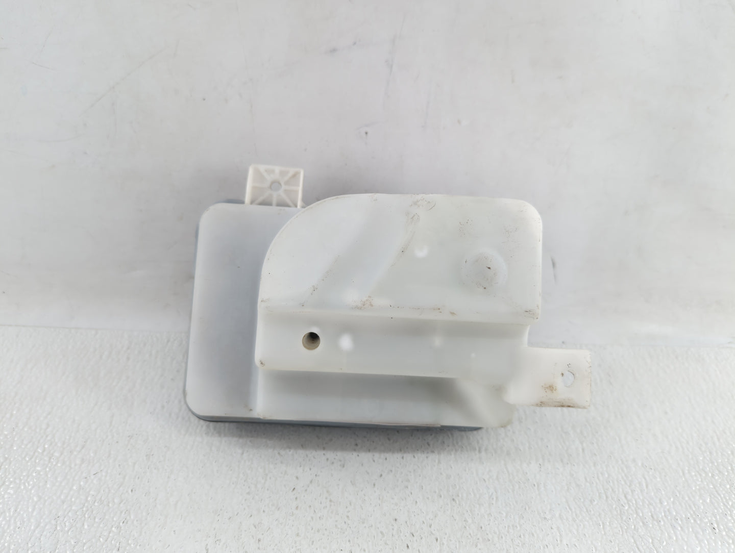 2015-2019 Hyundai Sonata Radiator Coolant Overflow Expansion Tank Bottle - Oemusedautoparts1.com