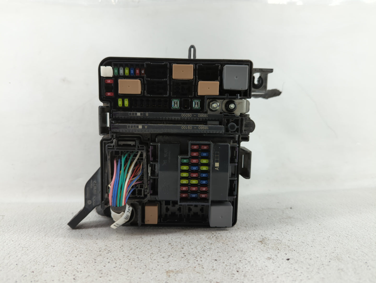 2015 Hyundai Sonata Fusebox Fuse Box Panel Relay Module P/N:91200C2010LA 6423-0102-7-000 Fits OEM Used Auto Parts - Oemuseda