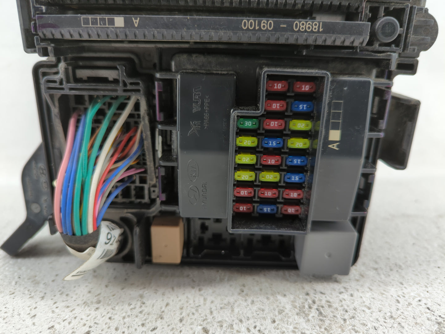 2015 Hyundai Sonata Fusebox Fuse Box Panel Relay Module P/N:91200C2010LA 6423-0102-7-000 Fits OEM Used Auto Parts - Oemuseda