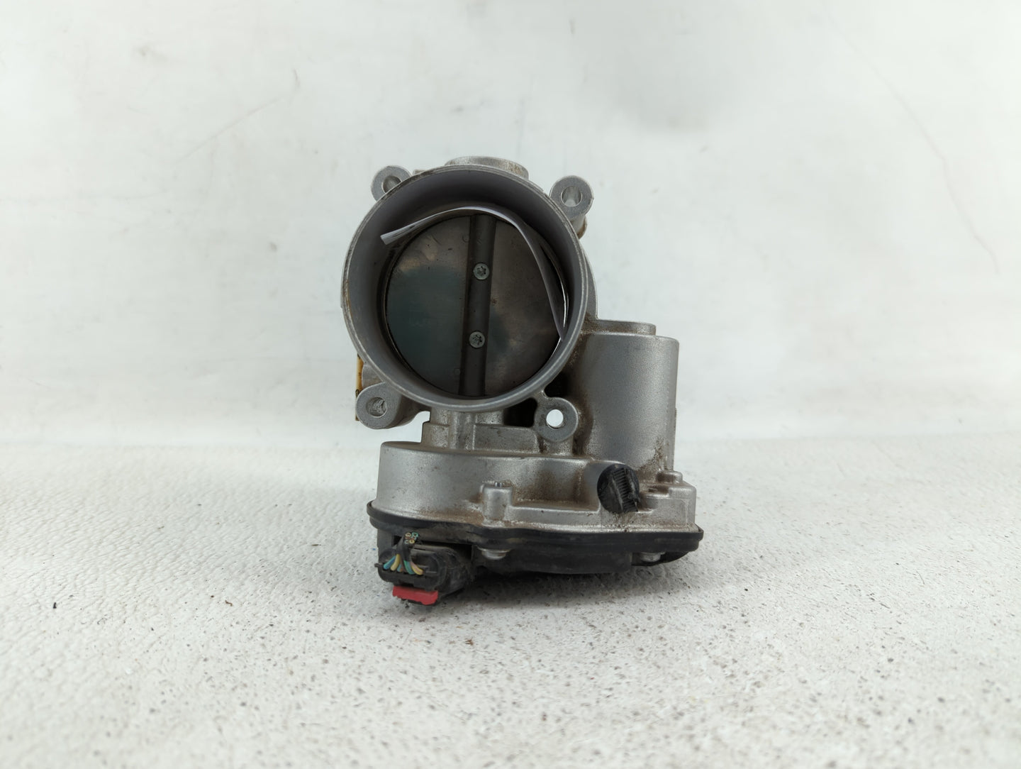 2015 Hyundai Sonata Throttle Body P/N:AT4E-EH AT4E-EF, AT4E-9F991-EL Fits Fits 2011 2012 2013 2014 2016 2017 2018 2019 OEM U