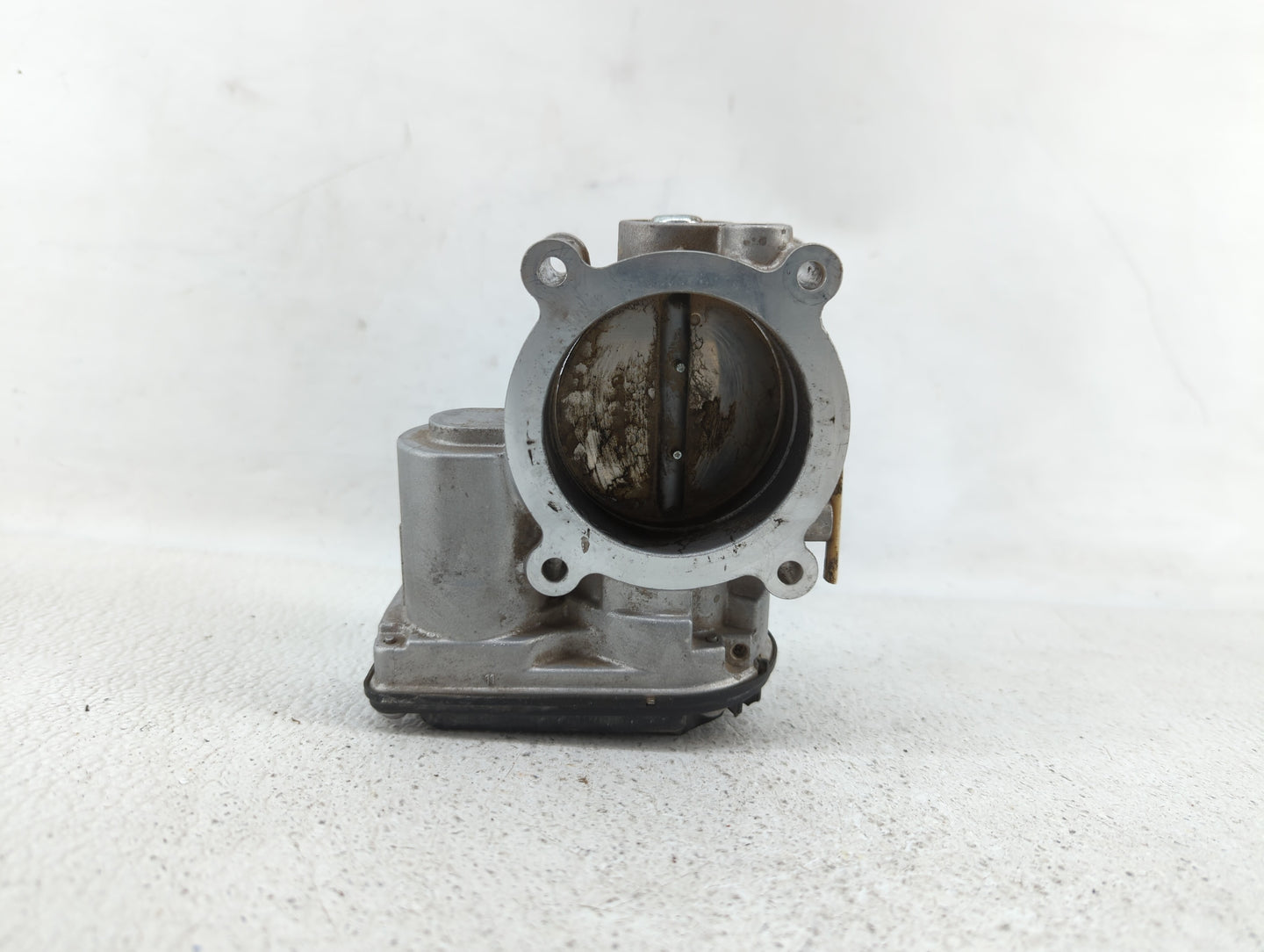 2015 Hyundai Sonata Throttle Body P/N:AT4E-EH AT4E-EF, AT4E-9F991-EL Fits Fits 2011 2012 2013 2014 2016 2017 2018 2019 OEM U