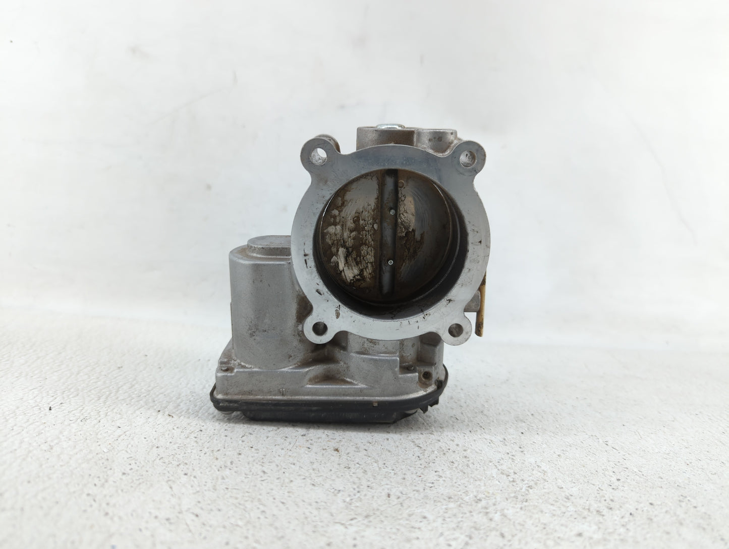 2015 Hyundai Sonata Throttle Body P/N:AT4E-EH AT4E-EF, AT4E-9F991-EL Fits Fits 2011 2012 2013 2014 2016 2017 2018 2019 OEM U