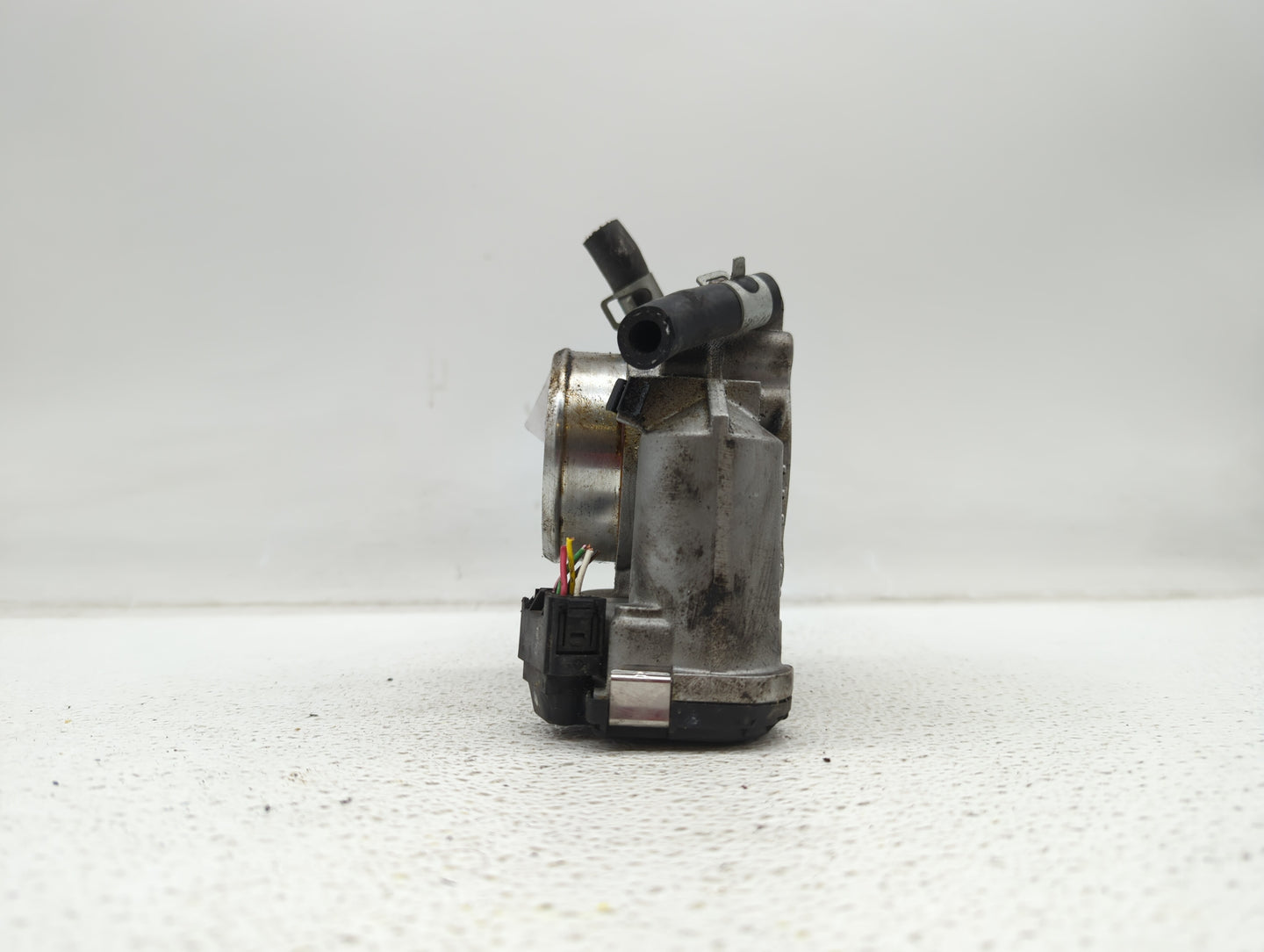 2011-2015 Hyundai Sonata Throttle Body P/N:9045010020 0459 1847 AC Fits Fits 2011 2012 2013 2014 2015 2016 OEM Used Auto Par