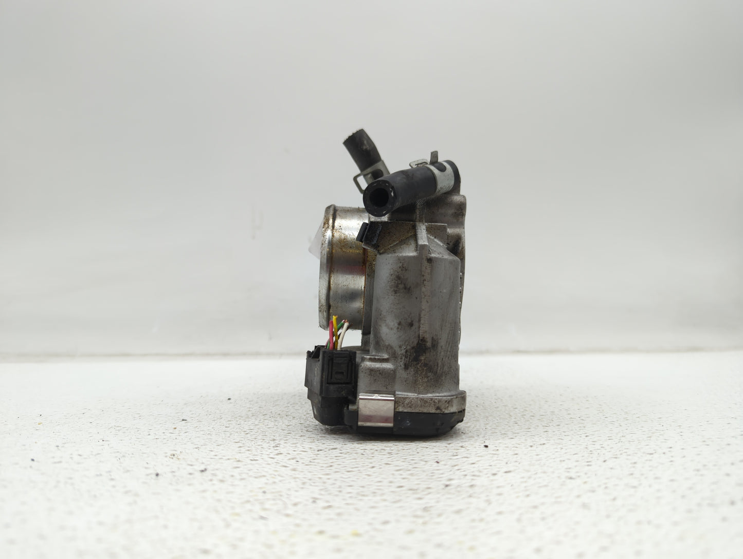2011-2015 Hyundai Sonata Throttle Body P/N:9045010020 0459 1847 AC Fits Fits 2011 2012 2013 2014 2015 2016 OEM Used Auto Par