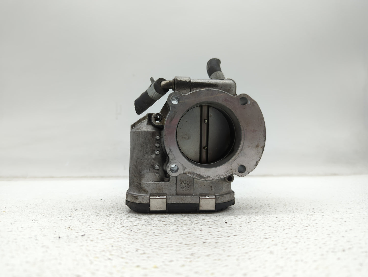 2011-2015 Hyundai Sonata Throttle Body P/N:9045010020 0459 1847 AC Fits Fits 2011 2012 2013 2014 2015 2016 OEM Used Auto Par