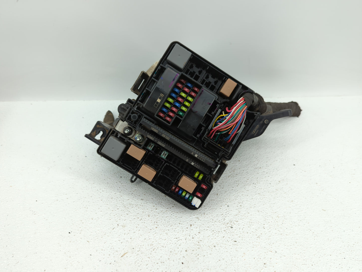 2015 Hyundai Sonata Fusebox Fuse Box Panel Relay Module P/N:91200C2010LA 6423-0102-7-000 Fits OEM Used Auto Parts - Oemuseda
