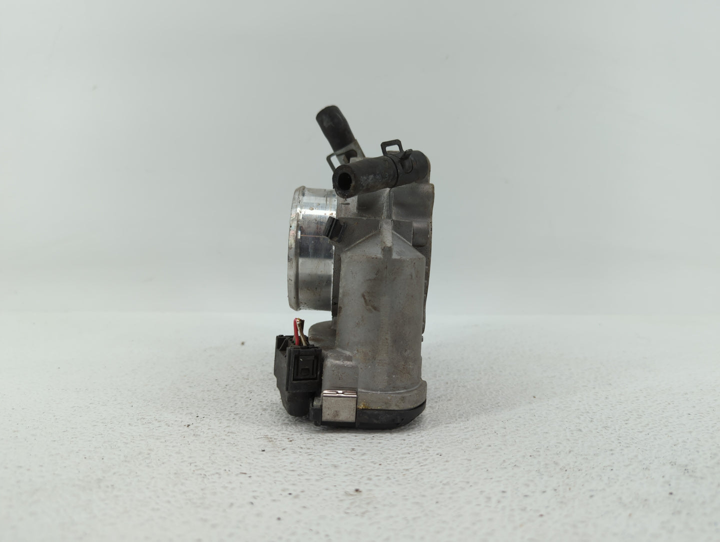 2011-2015 Hyundai Sonata Throttle Body P/N:35100-2G800 9045010020, 0459 1847 AC Fits Fits 2011 2012 2013 2014 2015 2016 OEM 
