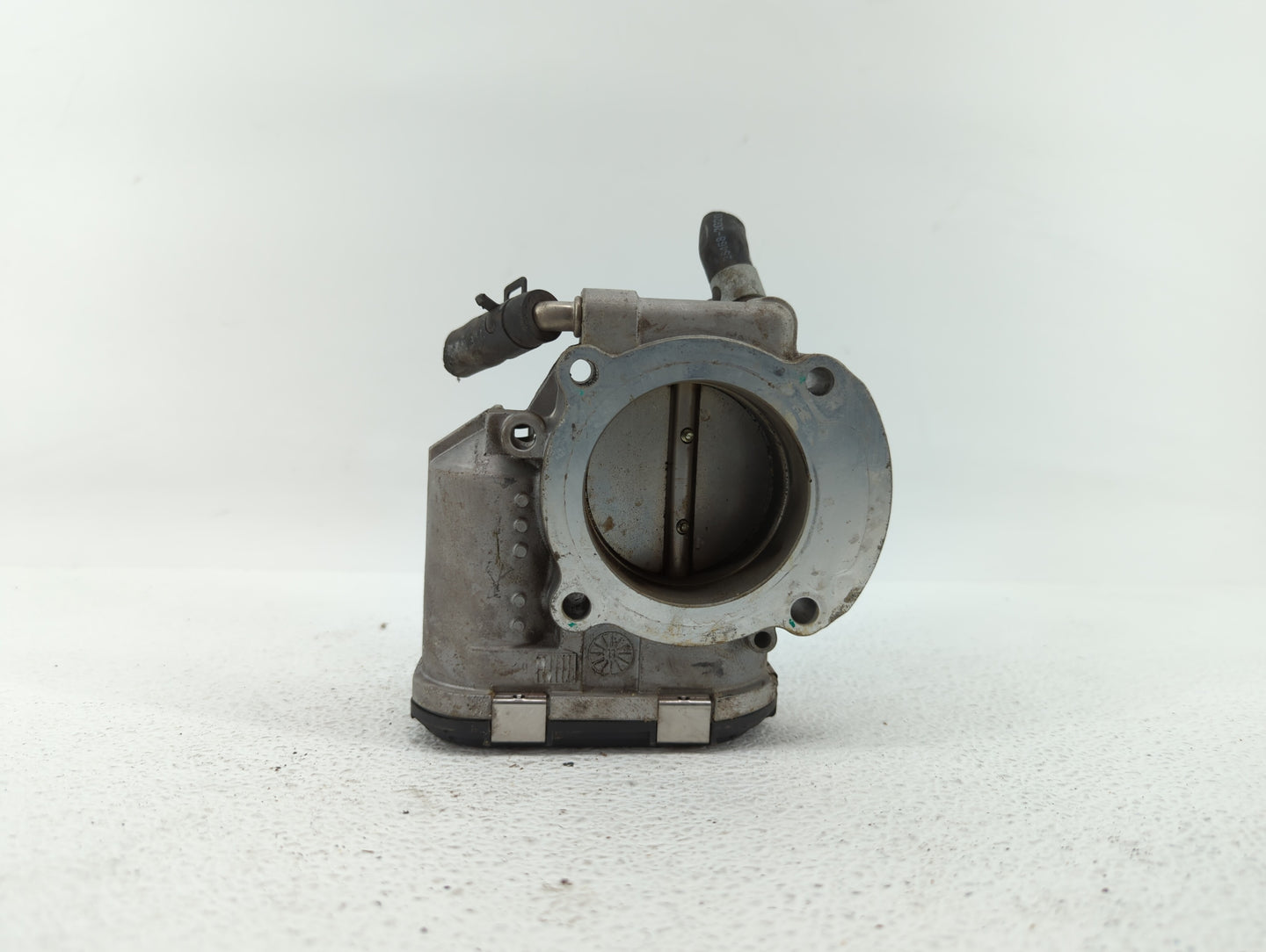 2011-2015 Hyundai Sonata Throttle Body P/N:35100-2G800 9045010020, 0459 1847 AC Fits Fits 2011 2012 2013 2014 2015 2016 OEM 