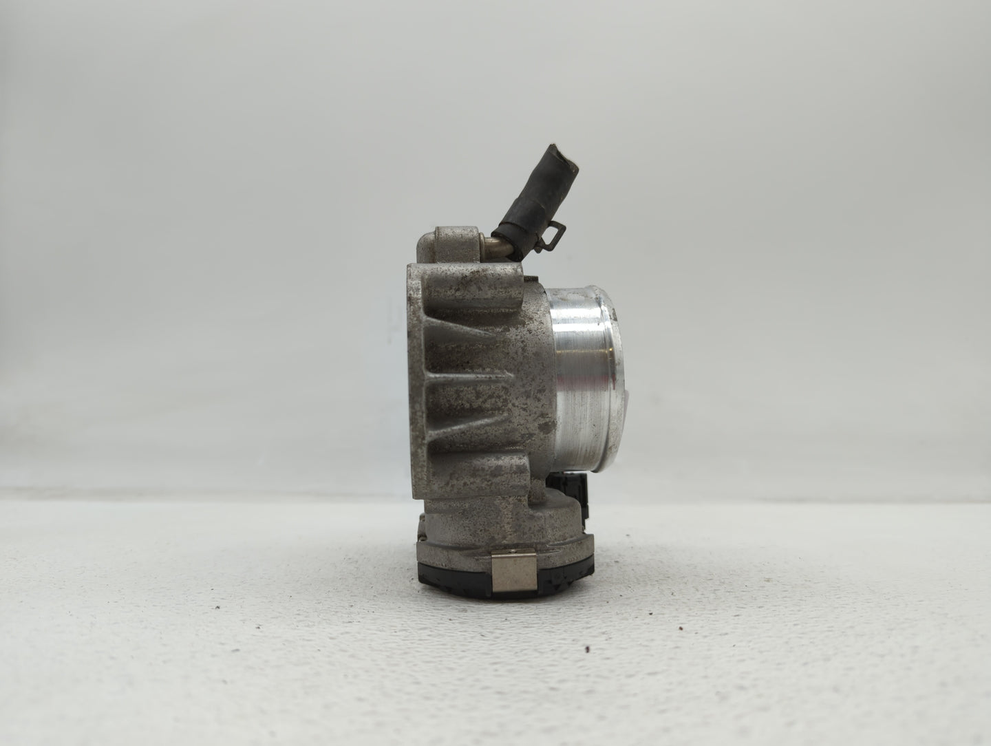 2011-2015 Hyundai Sonata Throttle Body P/N:35100-2G800 9045010020, 0459 1847 AC Fits Fits 2011 2012 2013 2014 2015 2016 OEM 