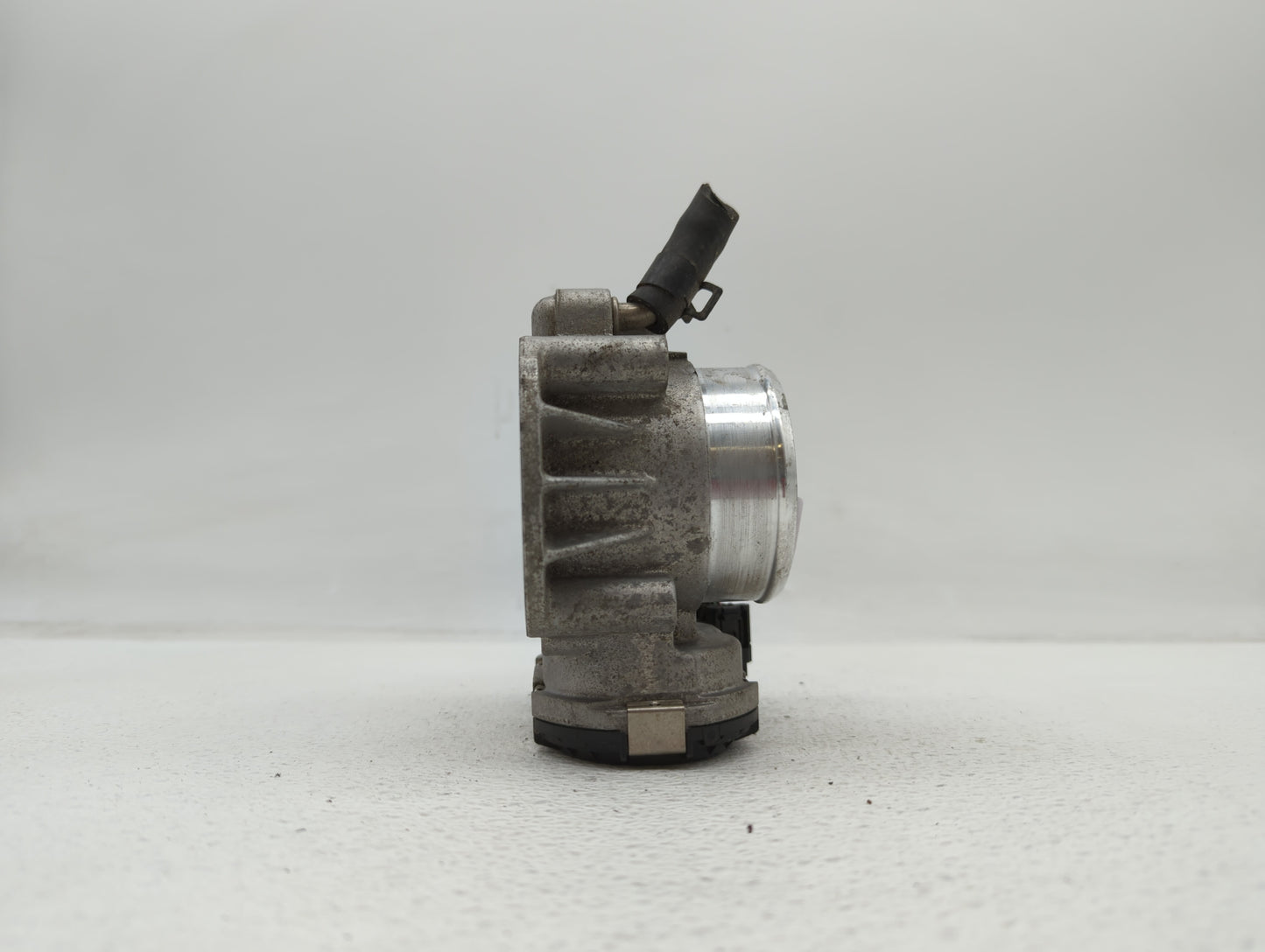 2011-2015 Hyundai Sonata Throttle Body P/N:35100-2G800 9045010020, 0459 1847 AC Fits Fits 2011 2012 2013 2014 2015 2016 OEM 