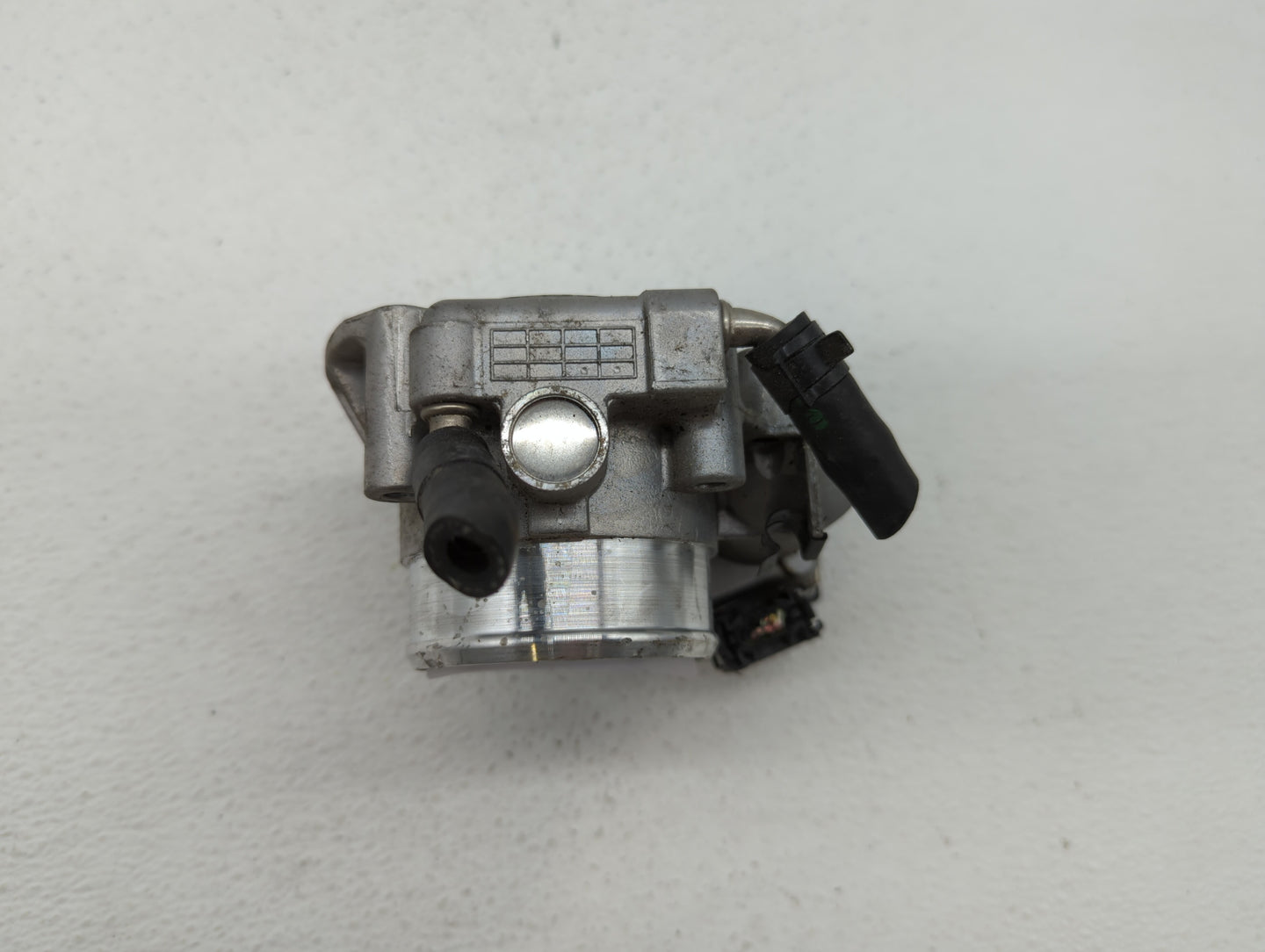 2011-2015 Hyundai Sonata Throttle Body P/N:35100-2G800 9045010020, 0459 1847 AC Fits Fits 2011 2012 2013 2014 2015 2016 OEM 