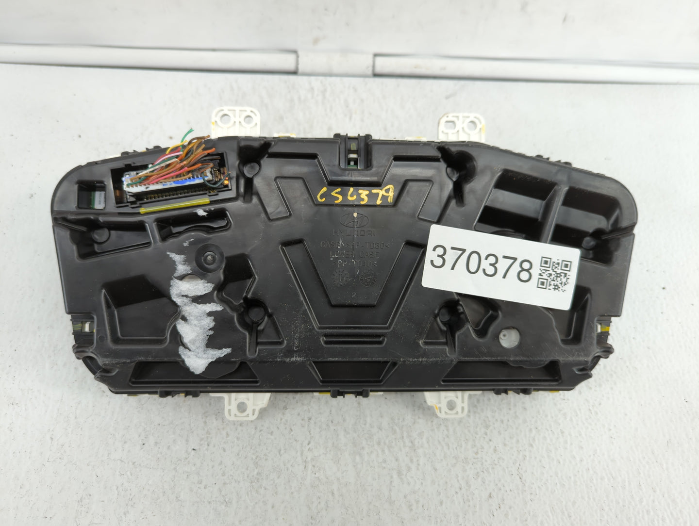 2015 Hyundai Sonata Instrument Cluster Speedometer Gauges P/N:94001-C2000 Fits OEM Used Auto Parts - Oemusedautoparts1.com