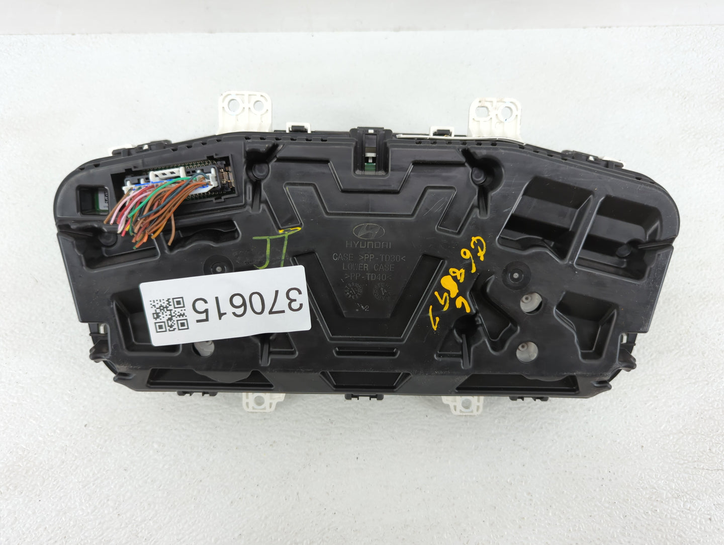 2015 Hyundai Sonata Instrument Cluster Speedometer Gauges P/N:94001-C2000 Fits OEM Used Auto Parts - Oemusedautoparts1.com