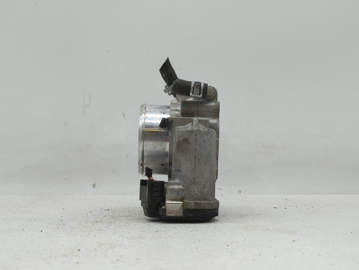 2015-2019 Hyundai Sonata Throttle Body P/N:0 280 750 618 35100-2G600 Fits Fits 2015 2016 2017 2018 2019 OEM Used Auto Parts 