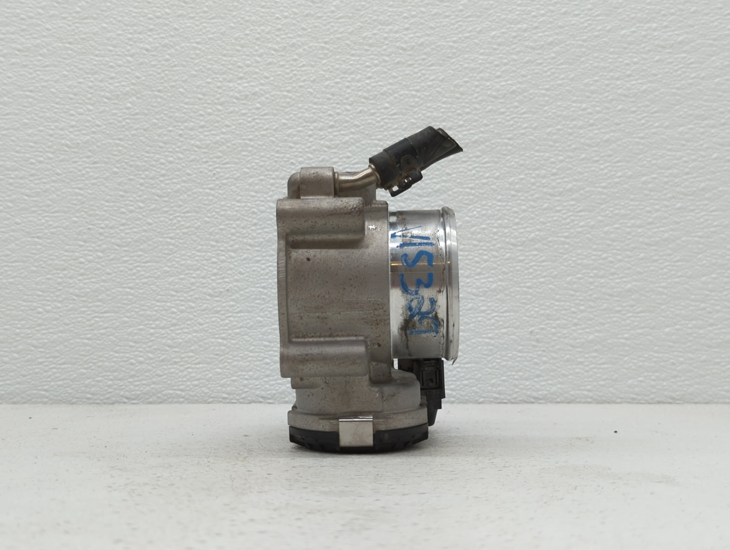 2015-2019 Hyundai Sonata Throttle Body P/N:35100-2G610 Fits Fits 2015 2016 2017 2018 2019 OEM Used Auto Parts - Oemusedautop