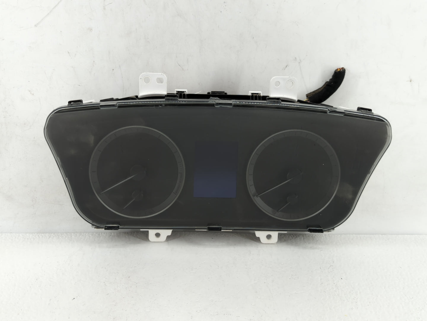 2015 Hyundai Sonata Instrument Cluster Speedometer Gauges P/N:94011-C2000 94001-C2000 Fits OEM Used Auto Parts - Oemusedauto