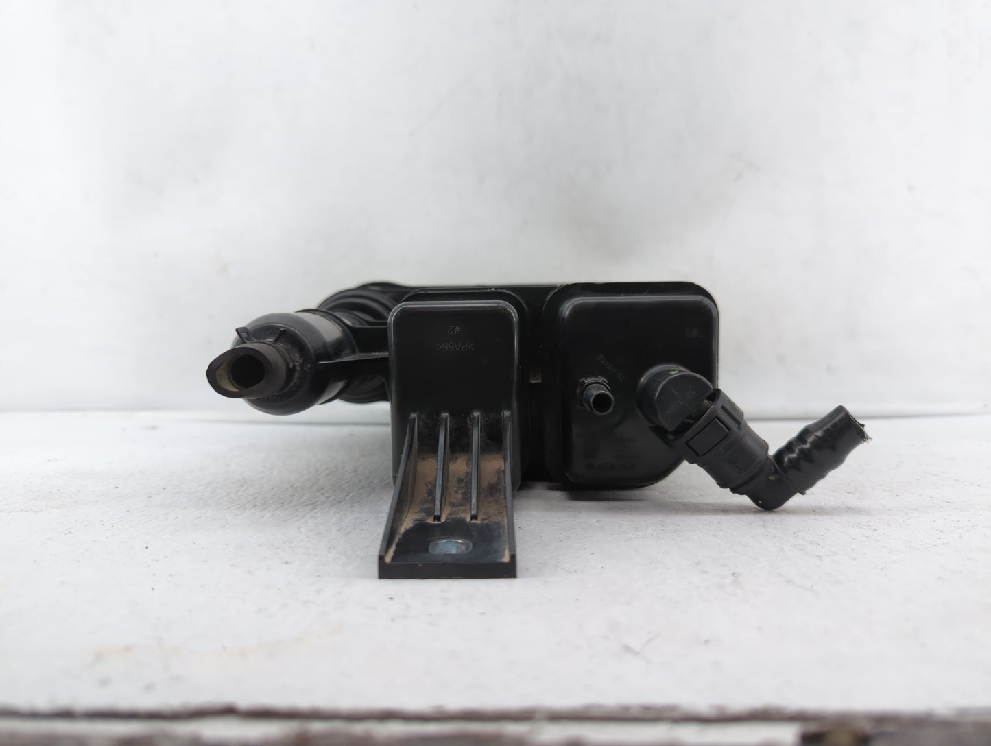 2015 Hyundai Sonata Fuel Vapor Charcoal Canister Black - Oemusedautoparts1.com