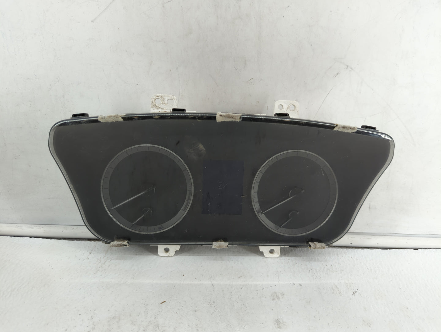 2015 Hyundai Sonata Instrument Cluster Speedometer Gauges P/N:94011-C2000 94001-C2000 Fits OEM Used Auto Parts - Oemusedauto