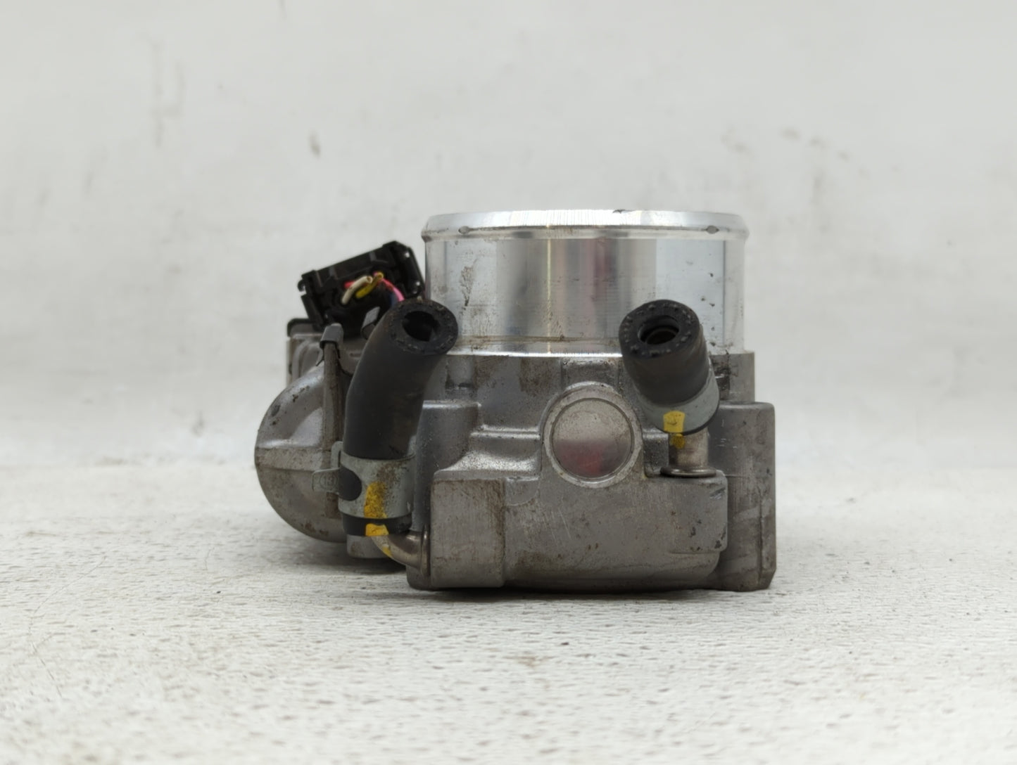 2015-2019 Hyundai Sonata Throttle Body P/N:35100-2G600 Fits Fits 2015 2016 2017 2018 2019 OEM Used Auto Parts - Oemusedautop