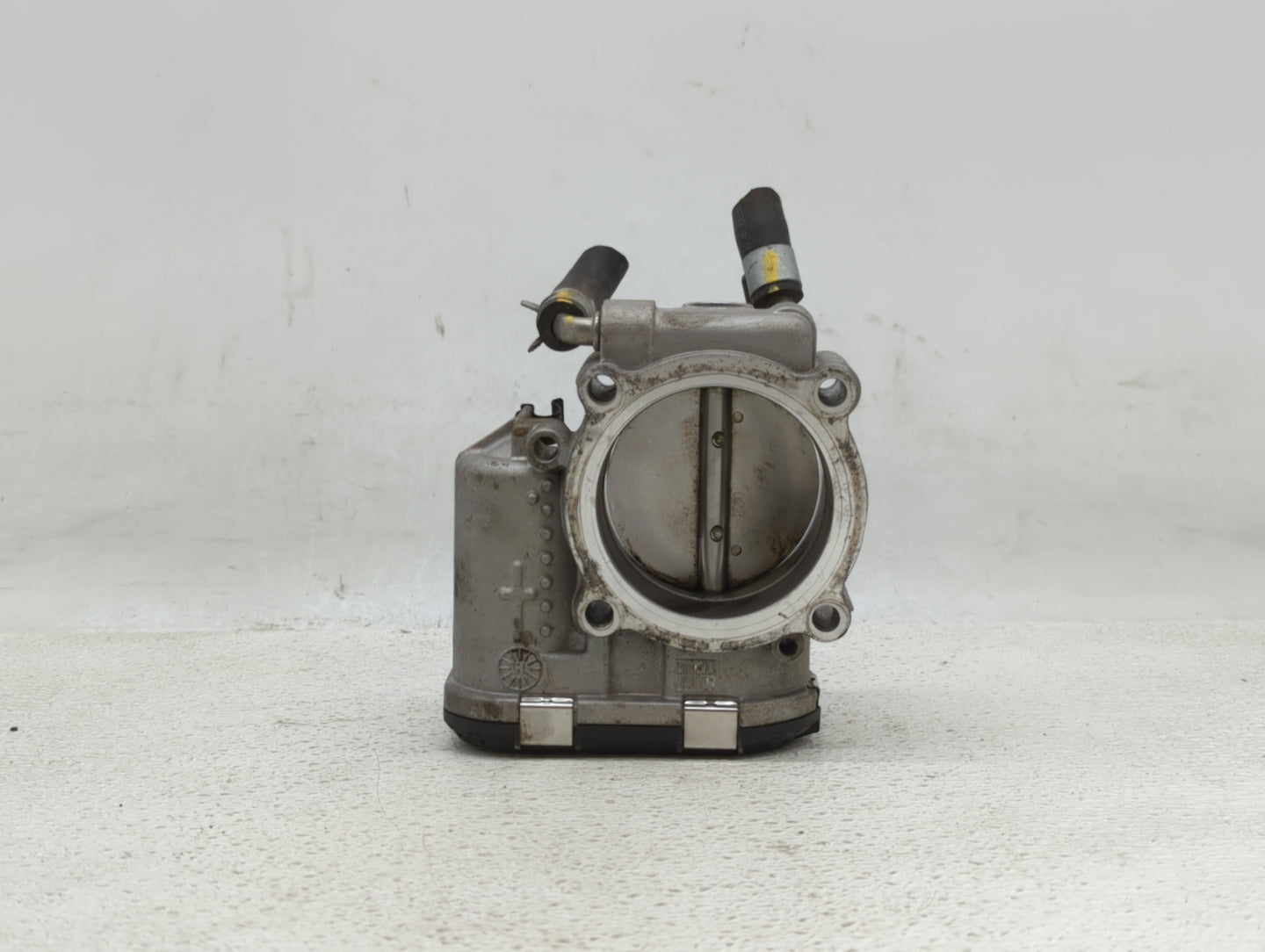 2015-2019 Hyundai Sonata Throttle Body P/N:35100-2G600 Fits Fits 2015 2016 2017 2018 2019 OEM Used Auto Parts - Oemusedautop