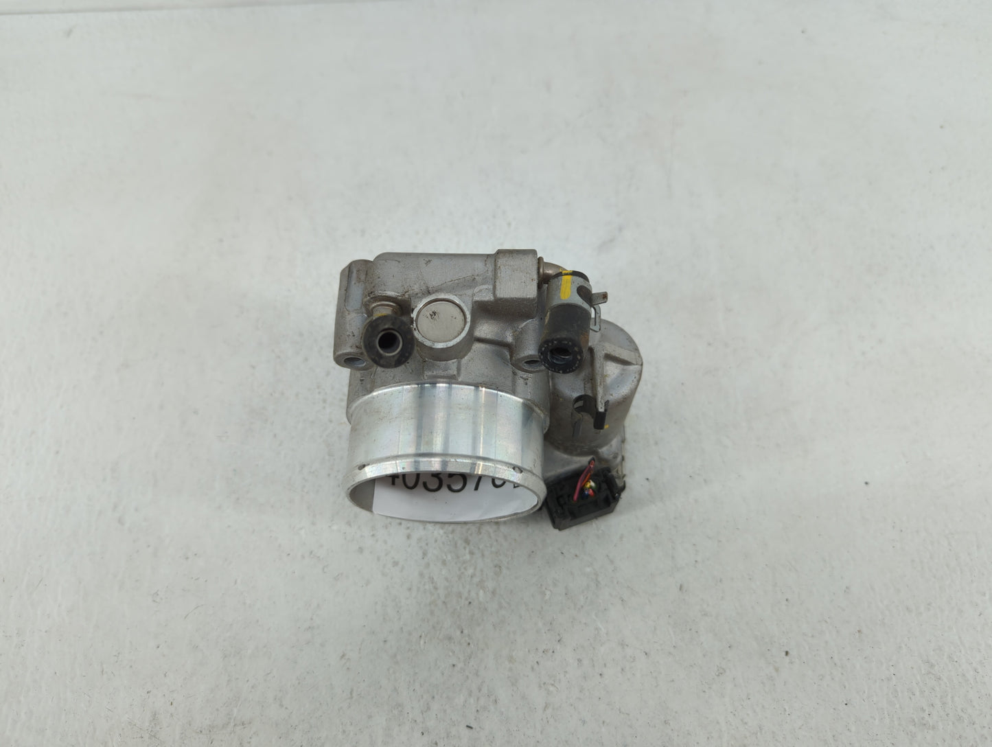 2015-2019 Hyundai Sonata Throttle Body P/N:35100-2G600 Fits Fits 2015 2016 2017 2018 2019 OEM Used Auto Parts - Oemusedautop