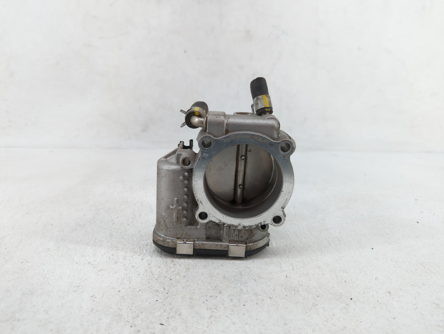 2015-2019 Hyundai Sonata Throttle Body P/N:35100-2G600 Fits Fits 2015 2016 2017 2018 2019 OEM Used Auto Parts - Oemusedautop