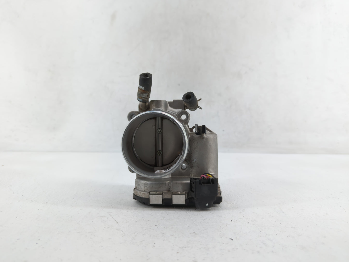 2015-2019 Hyundai Sonata Throttle Body P/N:35100-2G600 Fits Fits 2015 2016 2017 2018 2019 2020 2021 OEM Used Auto Parts - Oe