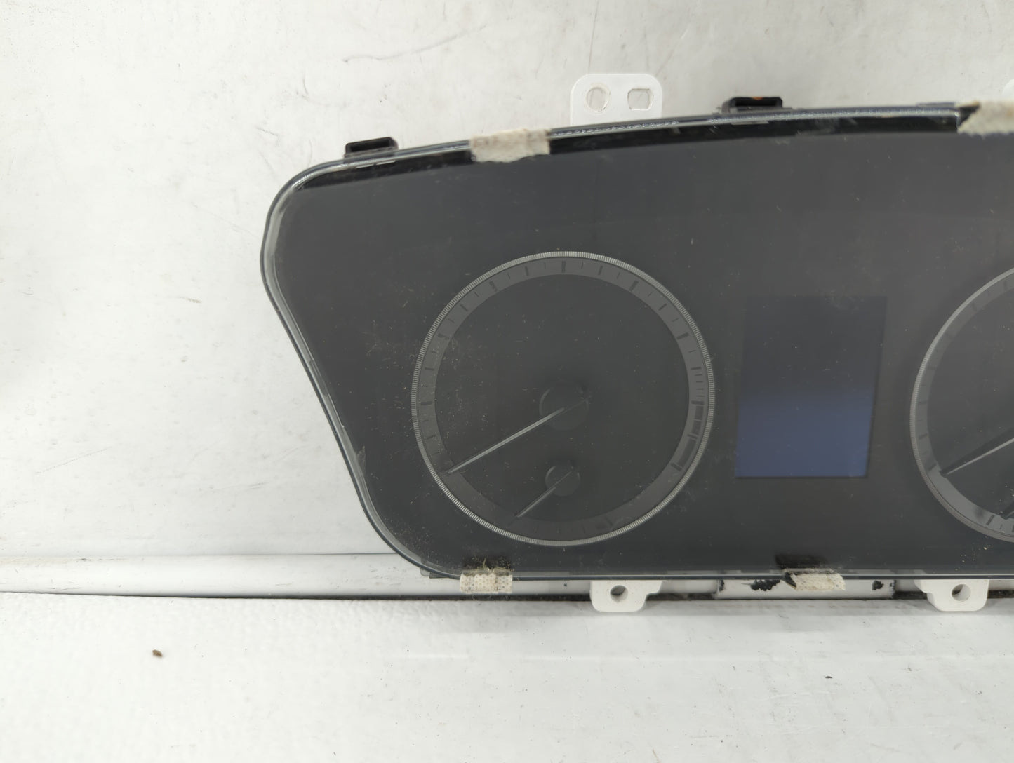 2015 Hyundai Sonata Instrument Cluster Speedometer Gauges P/N:94011-C2000 94001-C2000 Fits OEM Used Auto Parts - Oemusedauto